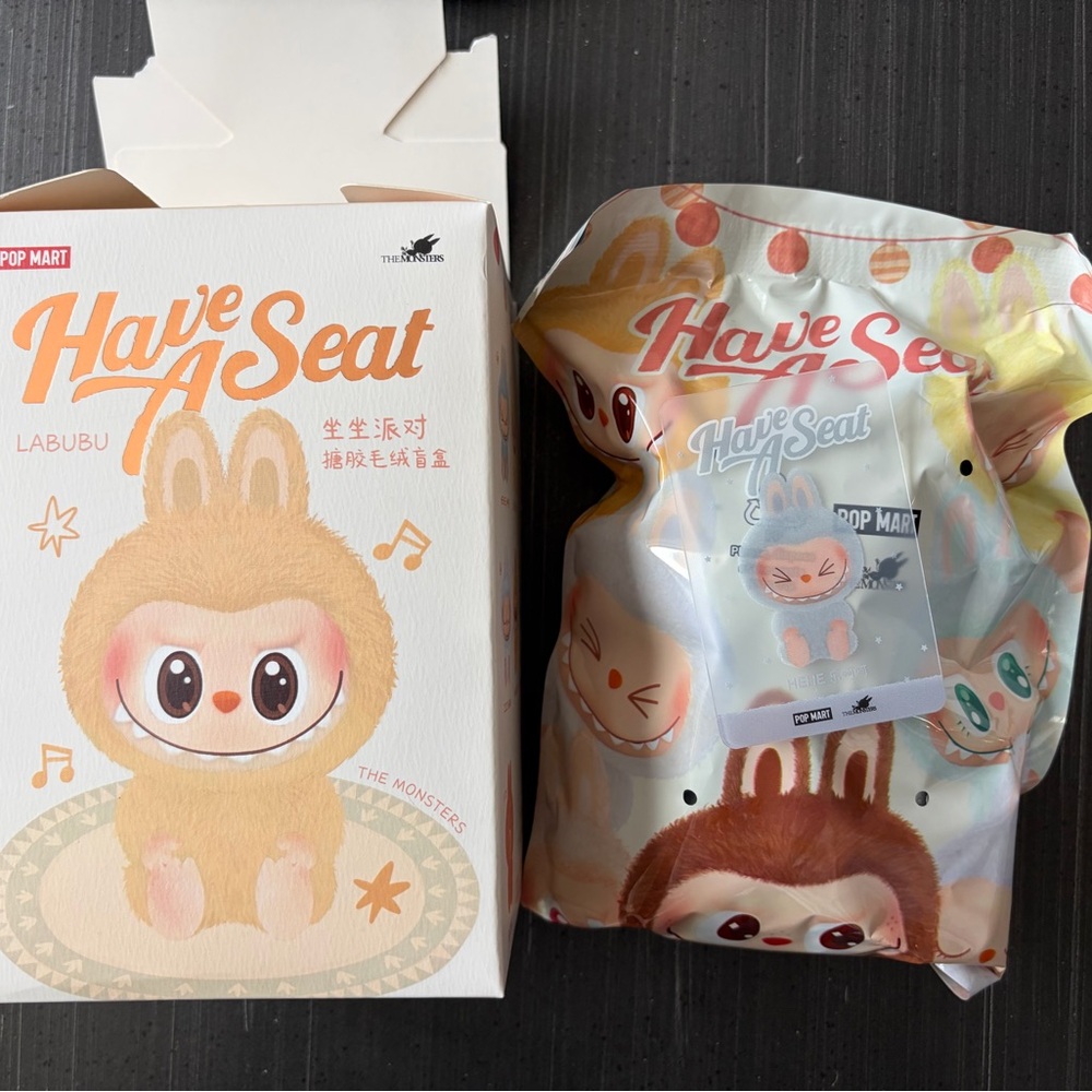 FLASH SALE OPEN BOX! Authentic Have A Seat HeHe!